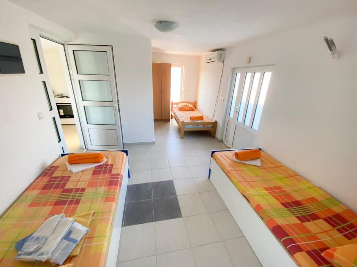 Etna Apartments Улцин Екстериор снимка