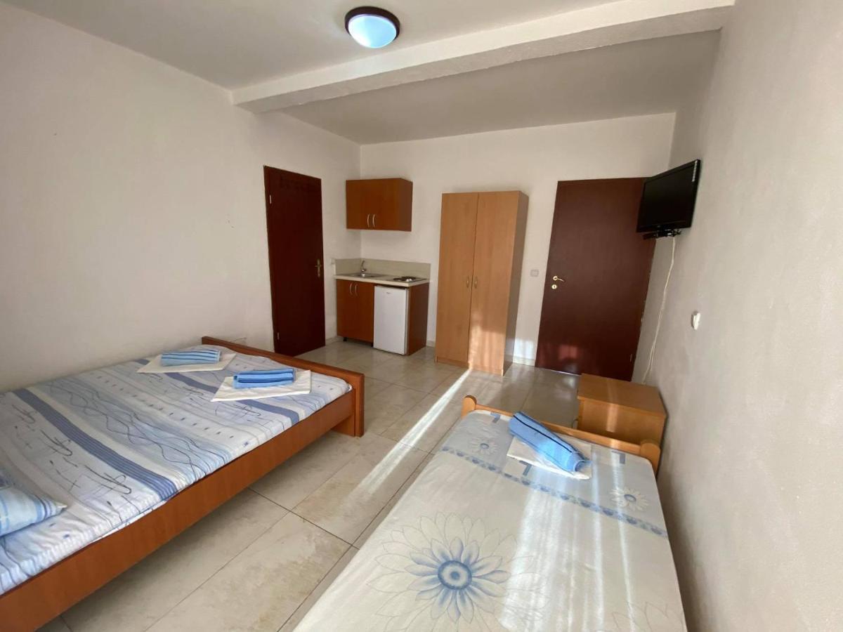 Etna Apartments Улцин Екстериор снимка