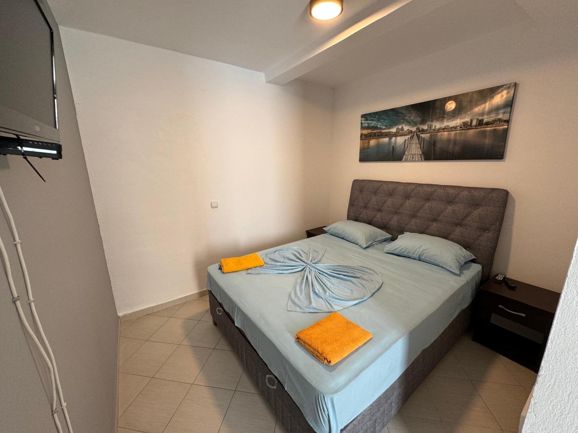 Etna Apartments Улцин Екстериор снимка