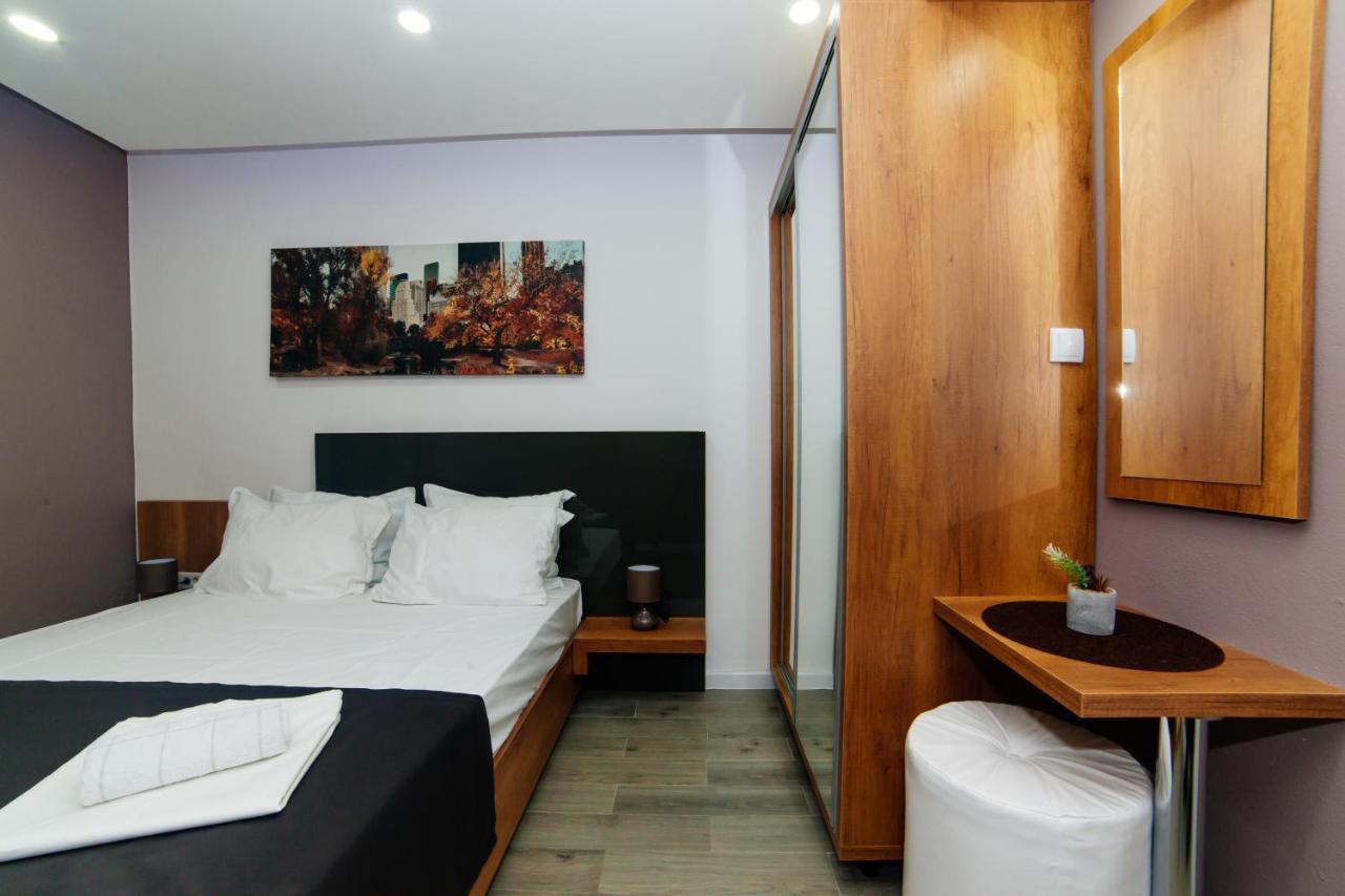 Etna Apartments Улцин Екстериор снимка